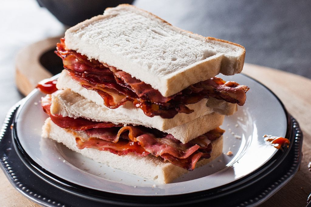 Classic Bacon, Lettuce, and Tomato (BLT)